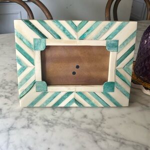 Anthropologie 4x6 stone inlay picture frame.  GUC